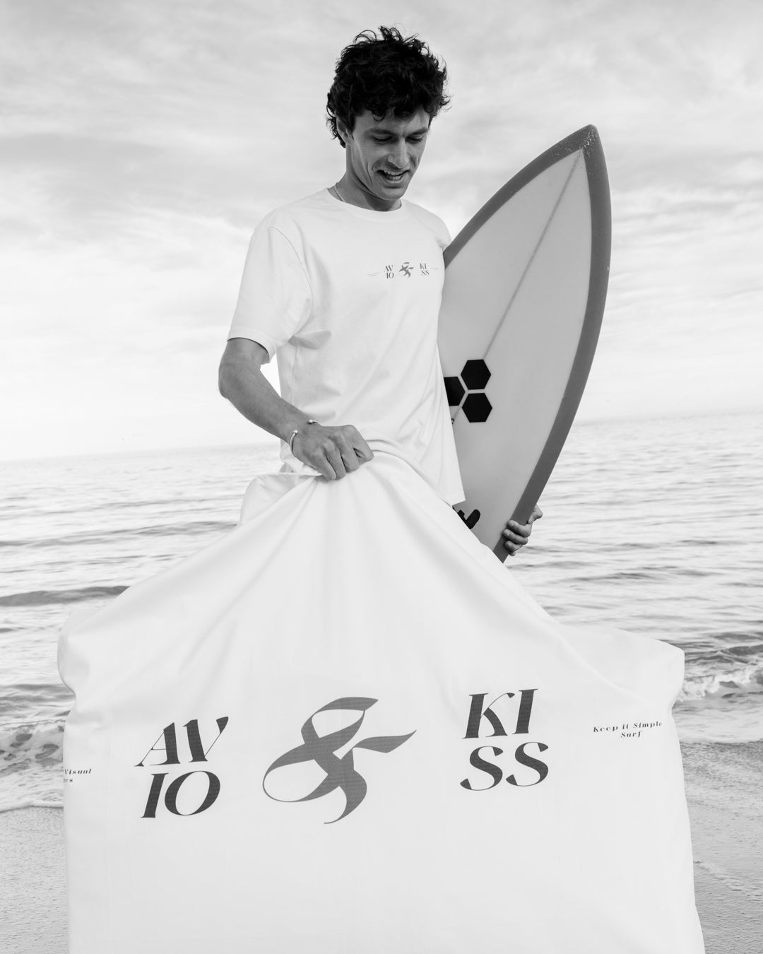 AVIO & KISS T-Shirt