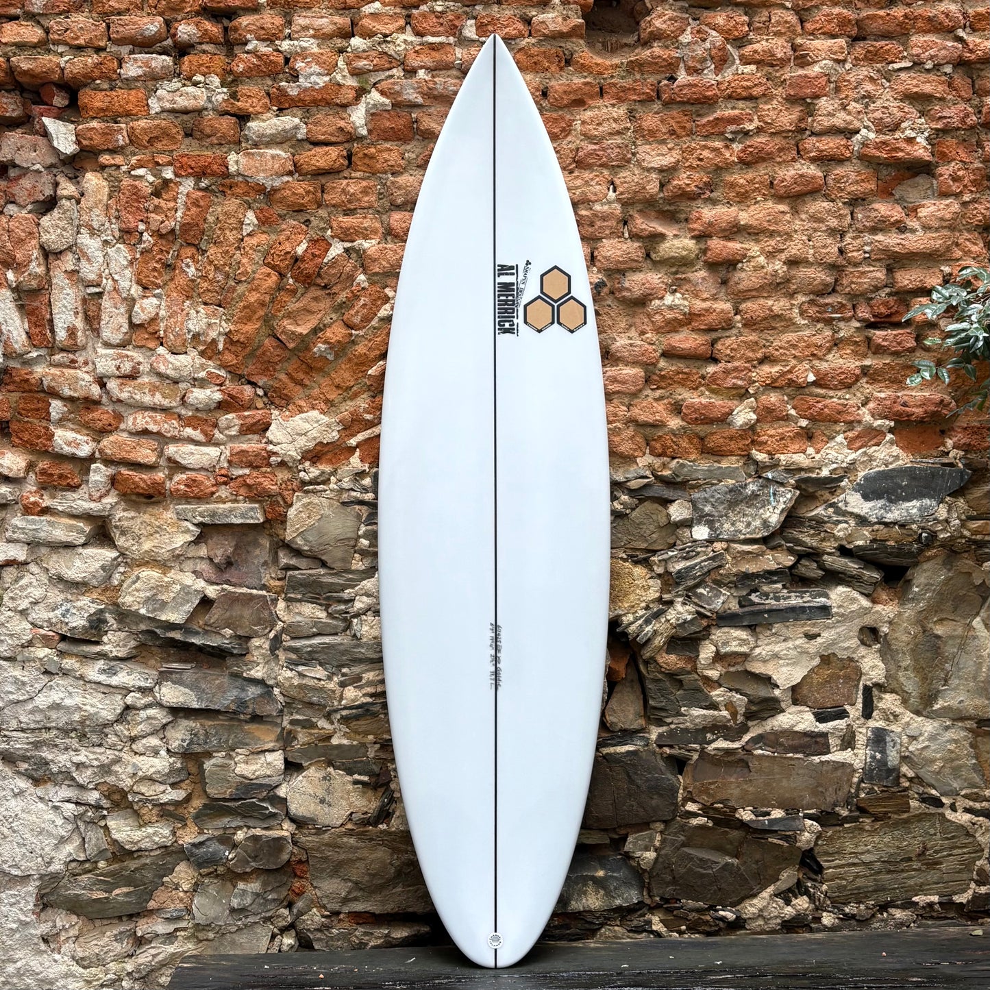 CHANNEL ISLANDS GOLDIE 6’3 19 1/4 2 1/2 31.3L