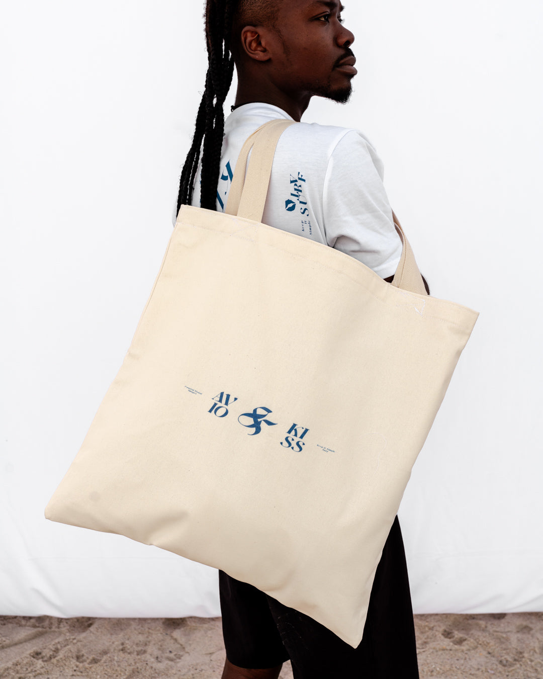 AVIO & KISS Tote Bag