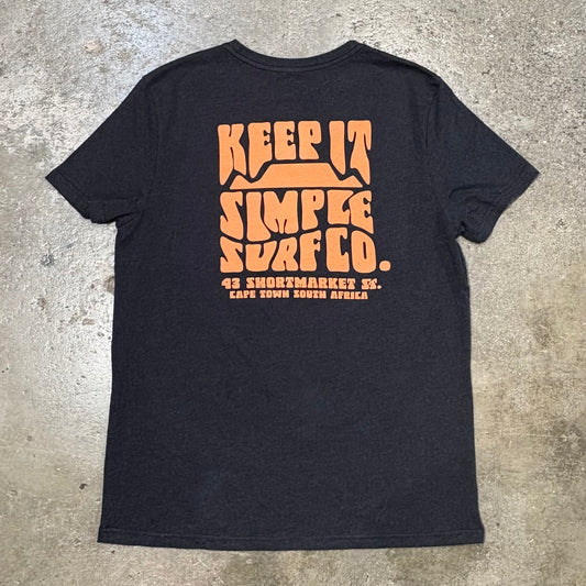 KISS     MOUNTAIN T-SHIRT