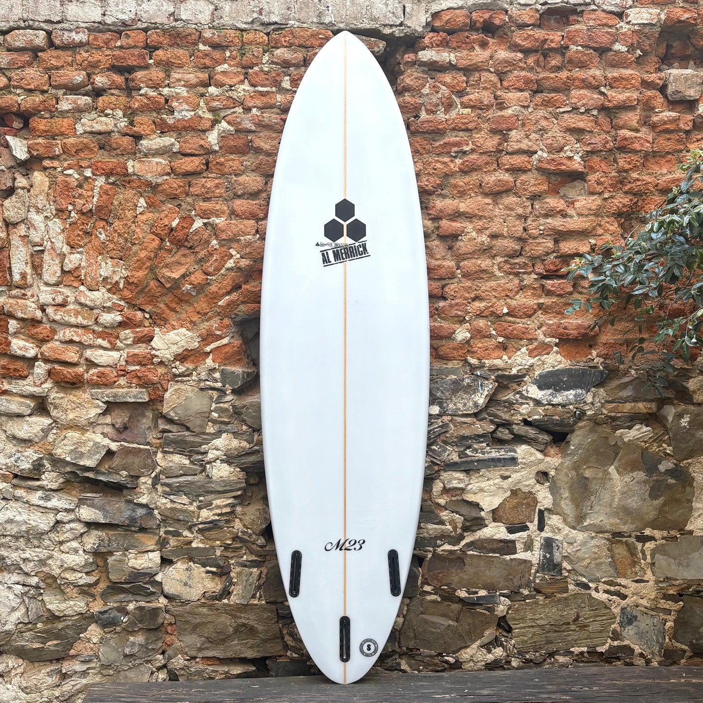 CHANNEL ISLANDS M23 6’10" 21' 2 3/4" 43.3L