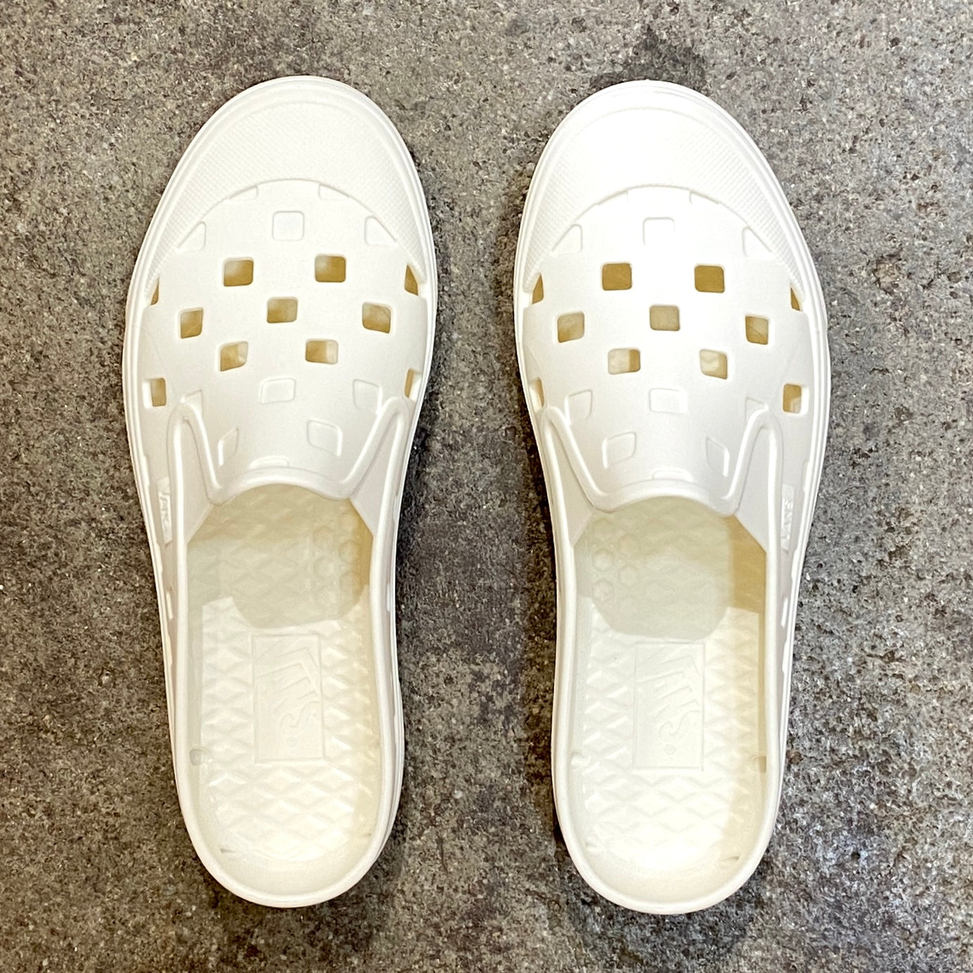 VANS SLIP-ON TRK AT KISS SURF STORE IN CAPE TOWN, SOUTH AFRICA – KEEP IT  SIMPLE SURF