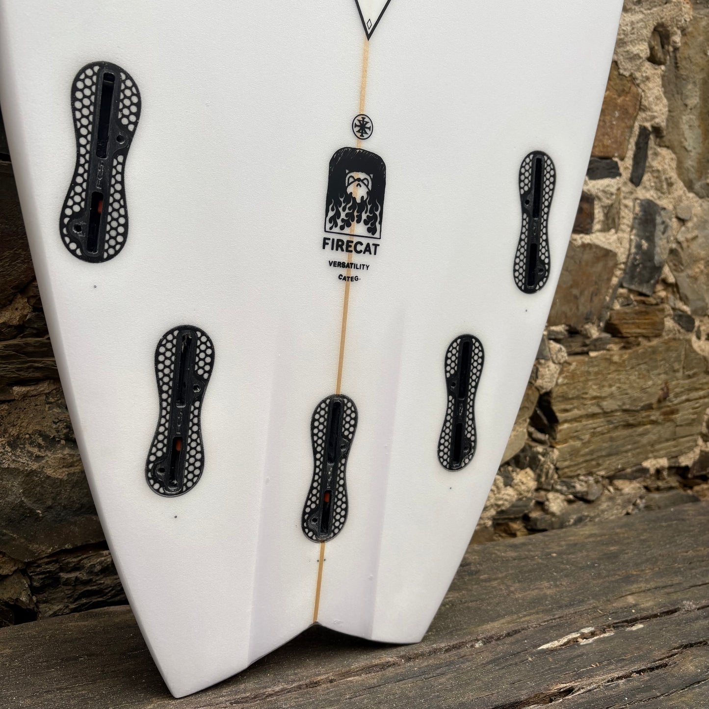 ARAKAWA   FIRECAT   6'0"   20.65   2.56   34.9L