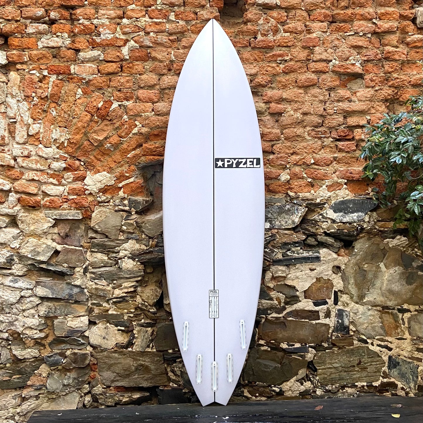 6'8" 20 1/2" 2 7/8" 39.60L