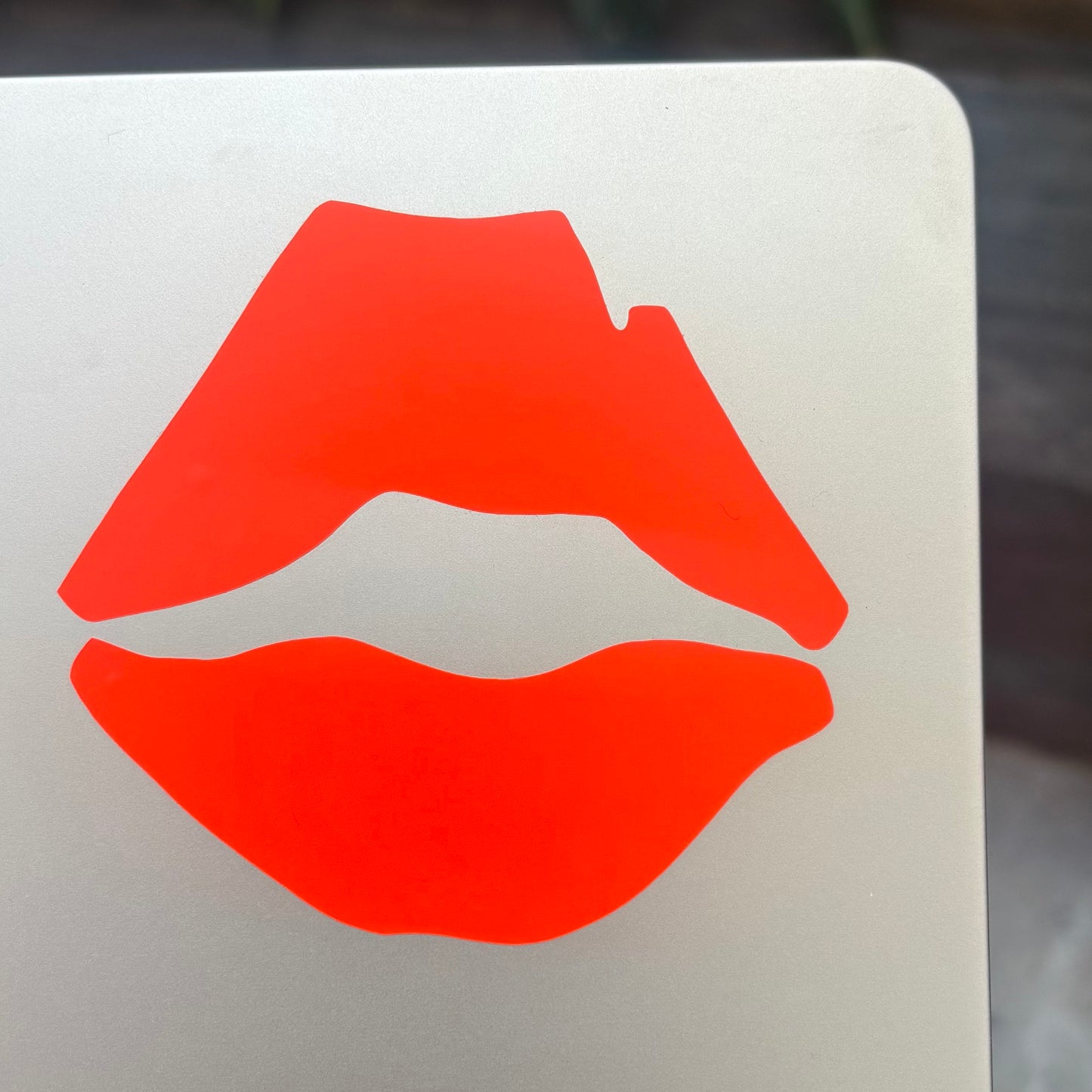 KISS Logo Sticker – 8cm
