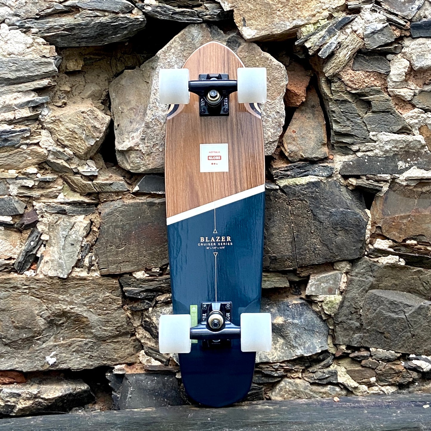 GLOBE BLAZER CRUISERBOARD - TEAK/BLACK - 26"