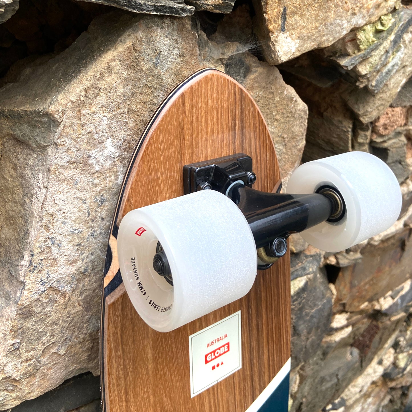 GLOBE BLAZER CRUISERBOARD - TEAK/BLACK - 26"