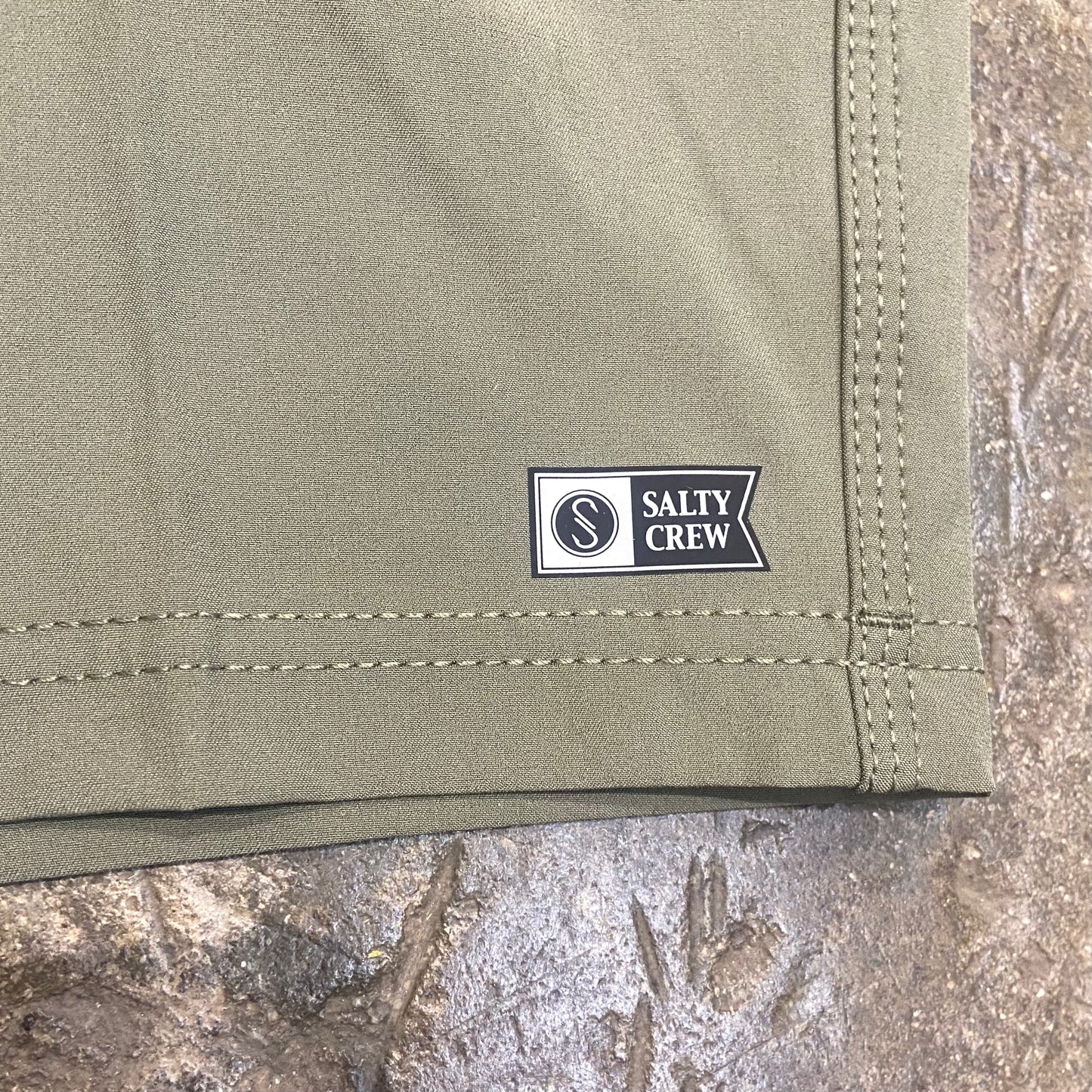 SALTY CREW LOWTIDE KHAKI HYBRID 19"