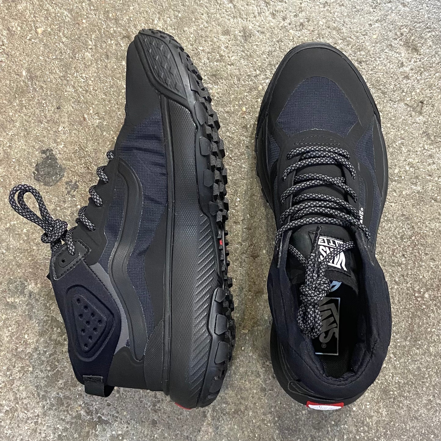 Vans MTE Crosspath Mid Black/Black