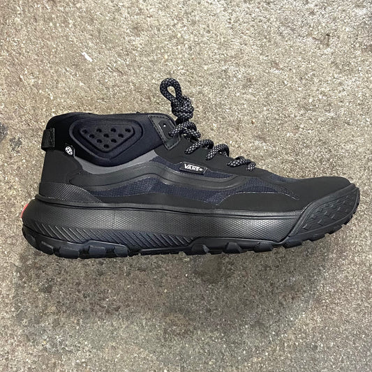 Vans   MTE Crosspath Mid  Black/Black