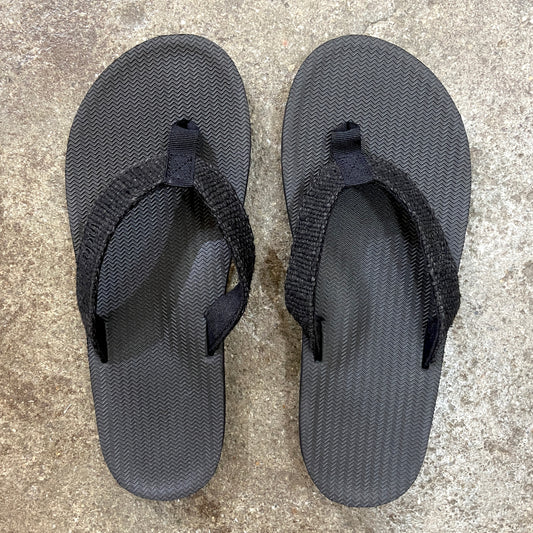 INDOSOLE MEN’S FLIP FLOPS RECYCLED PABLE STRAPS BLACK/KETAPANG