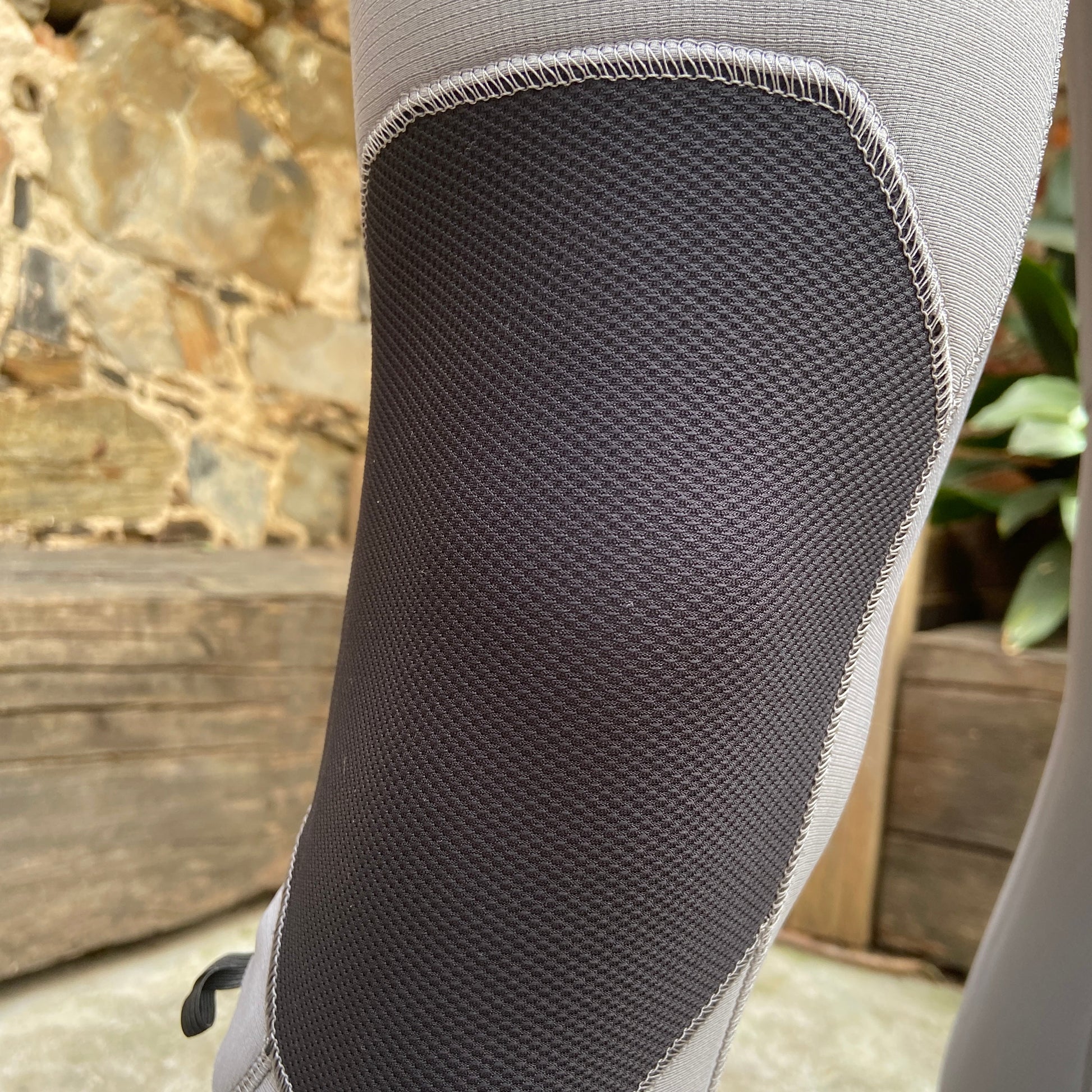 Detailed view of the knee pad on the O'Neill Hyperfreak 3/2mm+ Chest Zip - Smoke Raven - Men's Wetsuit