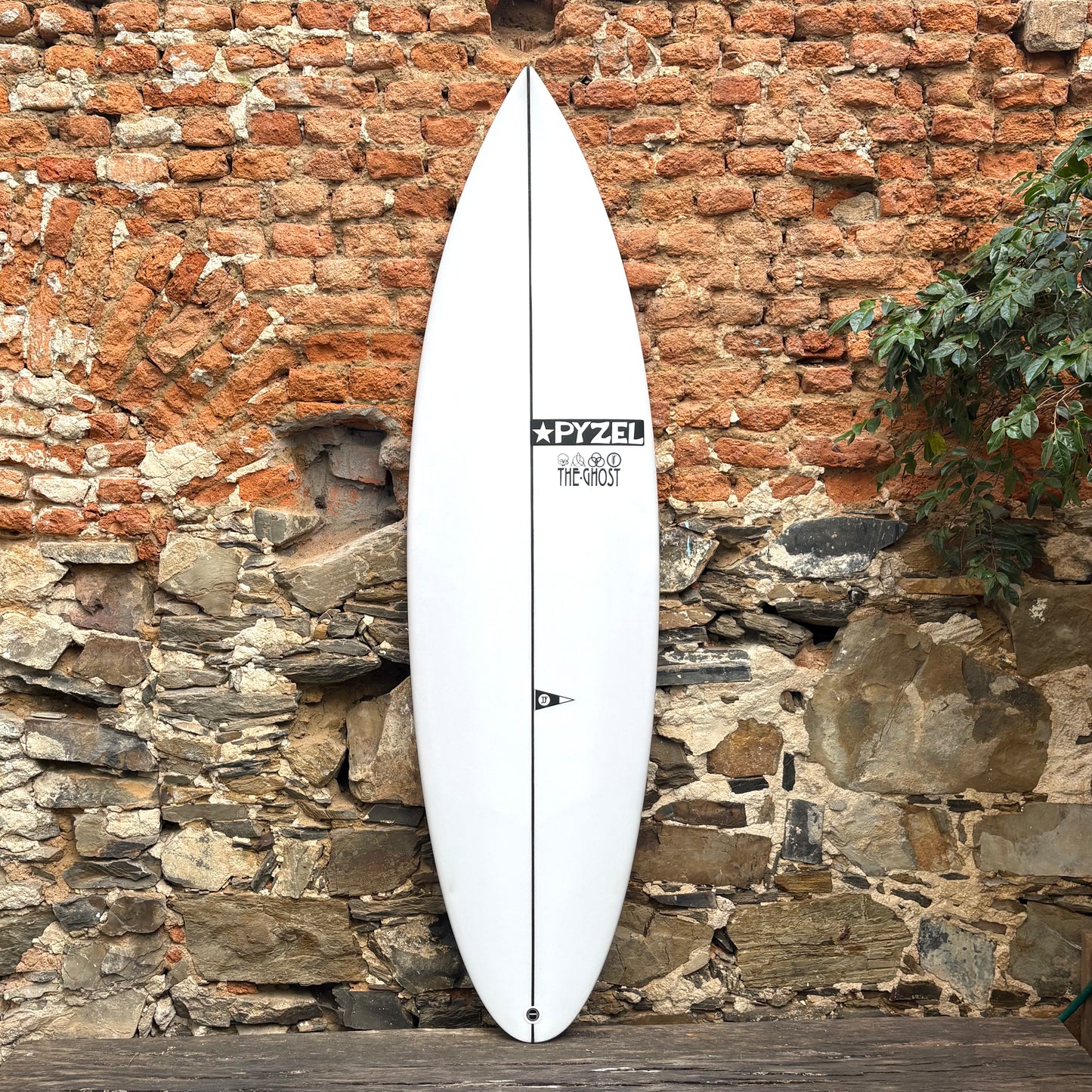 PYZEL GHOST 6'0 x 19 3/8 x 2 9/16 x 29.90L
