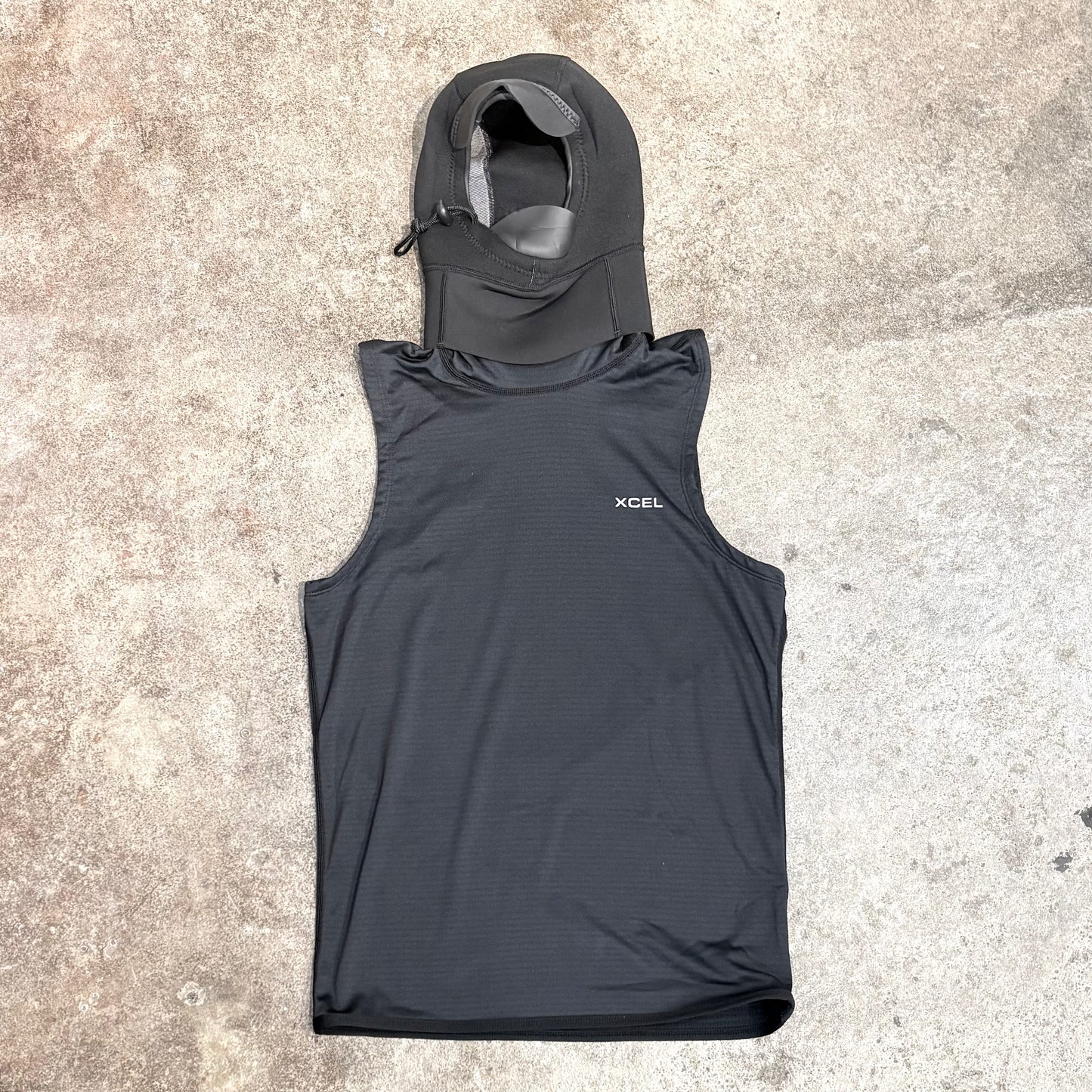 XCEL MENS RASH VEST INSULATE XR W/2MM HOODED