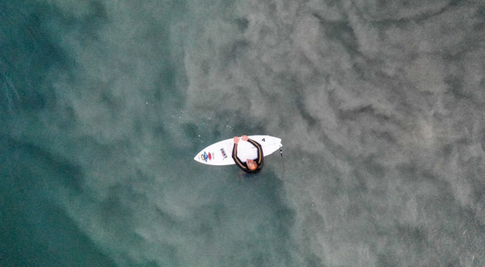 RIP CURL'S FREE SCRUBBER STARRING TOM CURREN