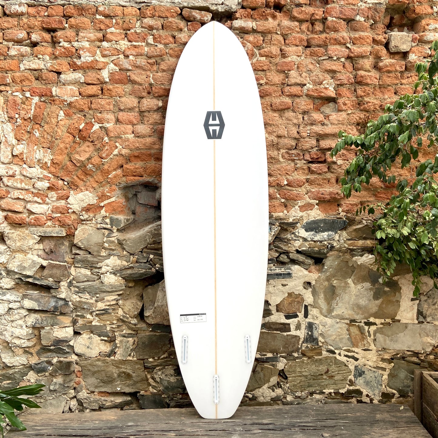 HURRICANE   HYBRID  7'4 - 21 7/8  - 2 7/8  55L