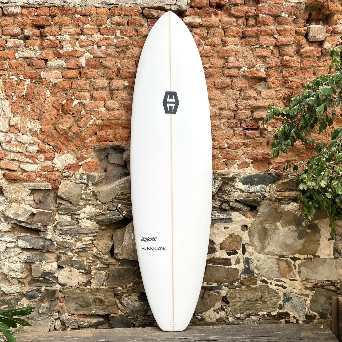 HURRICANE HYBRID 7'0 - 21 5/8 - 2 11/6 49LHURRICANE HYBRID 7'2 - 21 3/4 - 2 3/4 51L