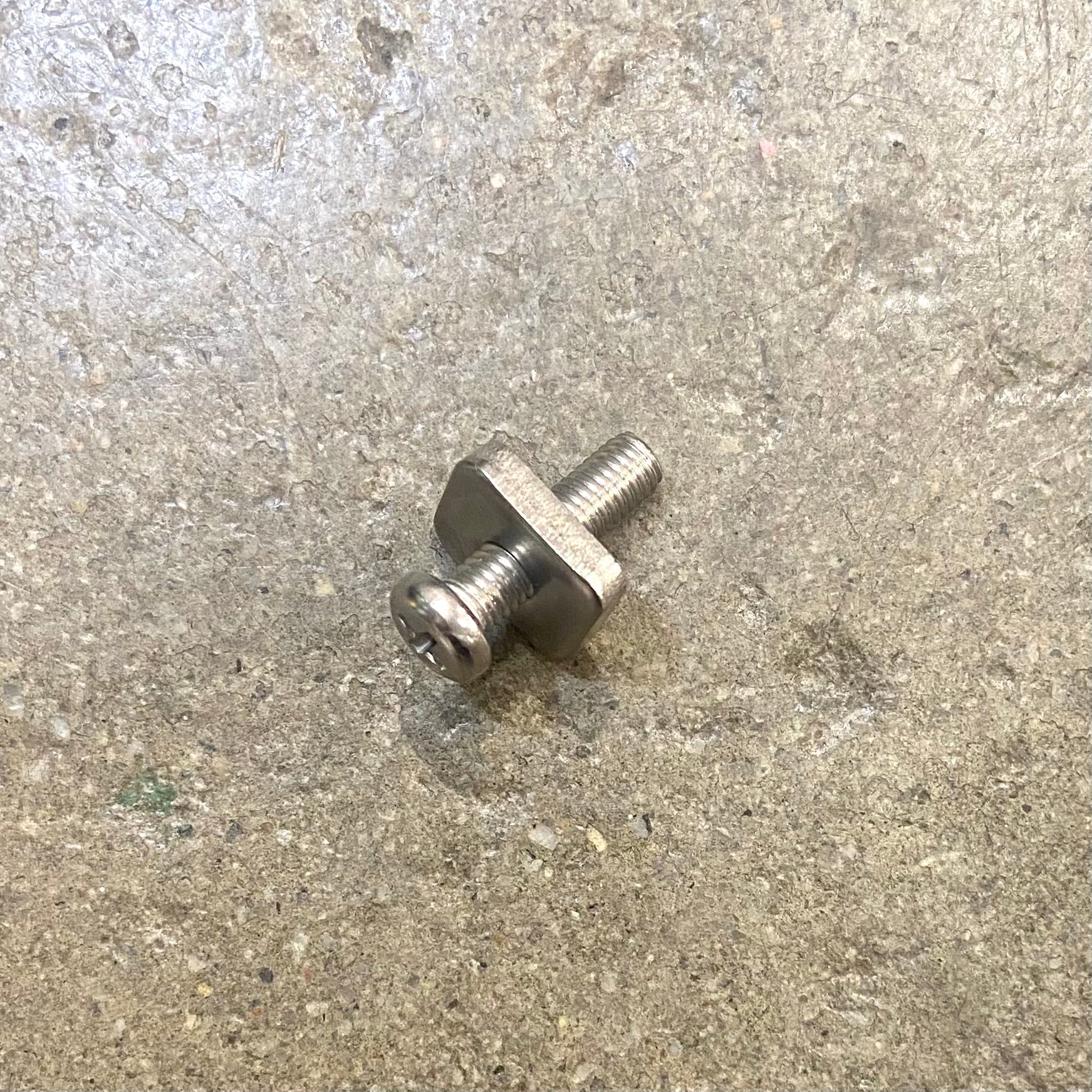CENTRE FIN BOLT