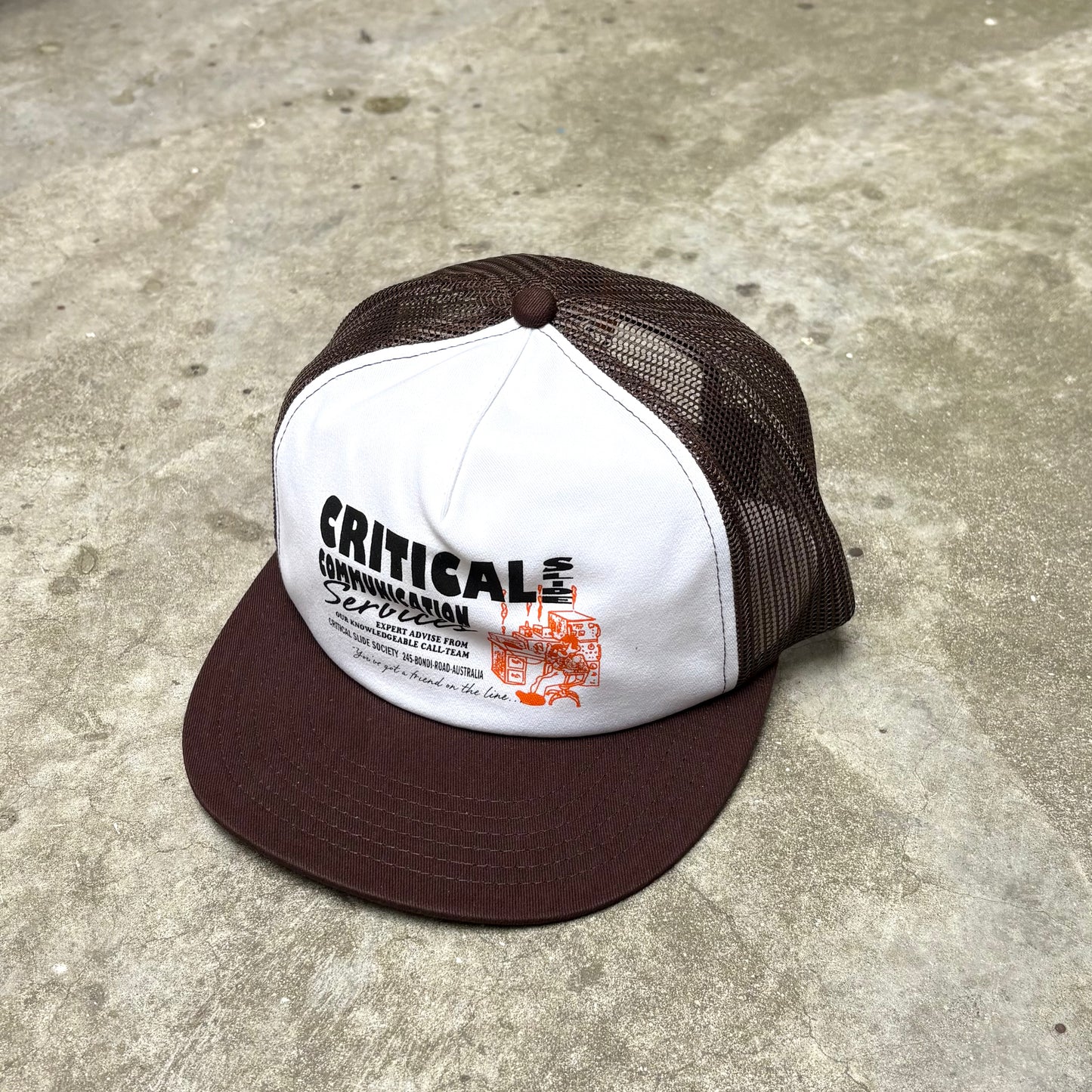 Communication Trucker - White