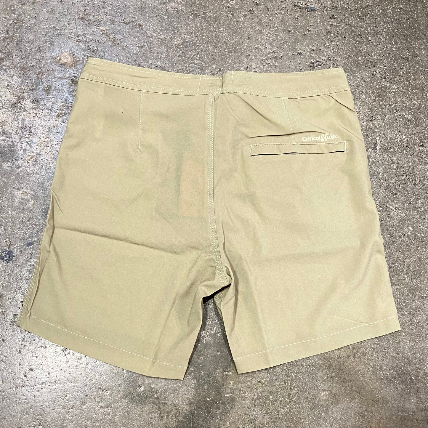 THE CRITICAL SLIDE SOCIETY    CAHOOTS 17"  BOARDSHORT