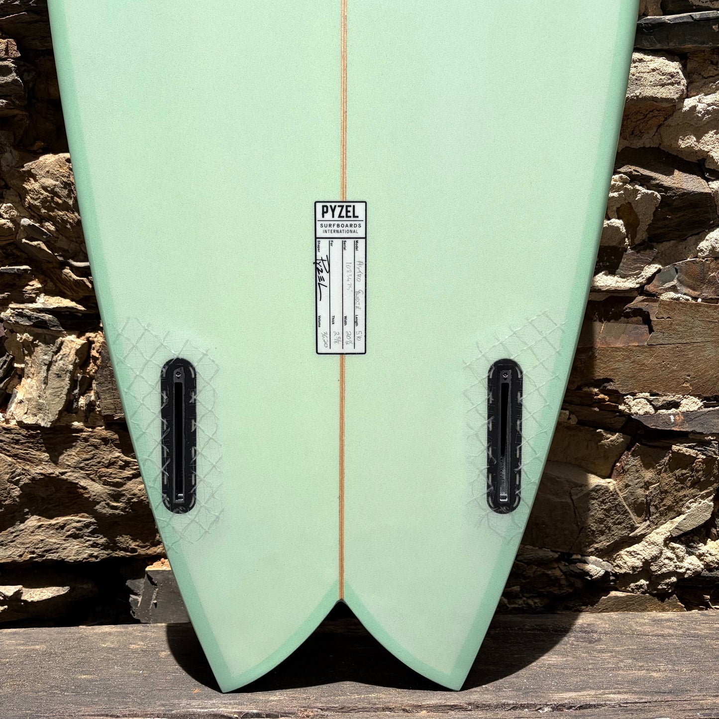 ASTRO GLIDER   5'10"   20 1/2   2 5/8  36.20L