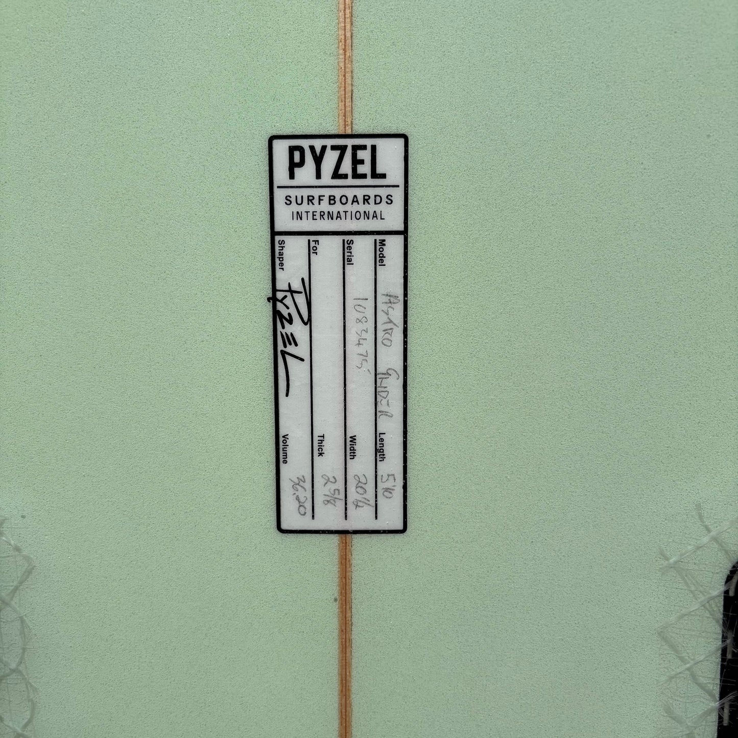 ASTRO GLIDER   5'10"   20 1/2   2 5/8  36.20L