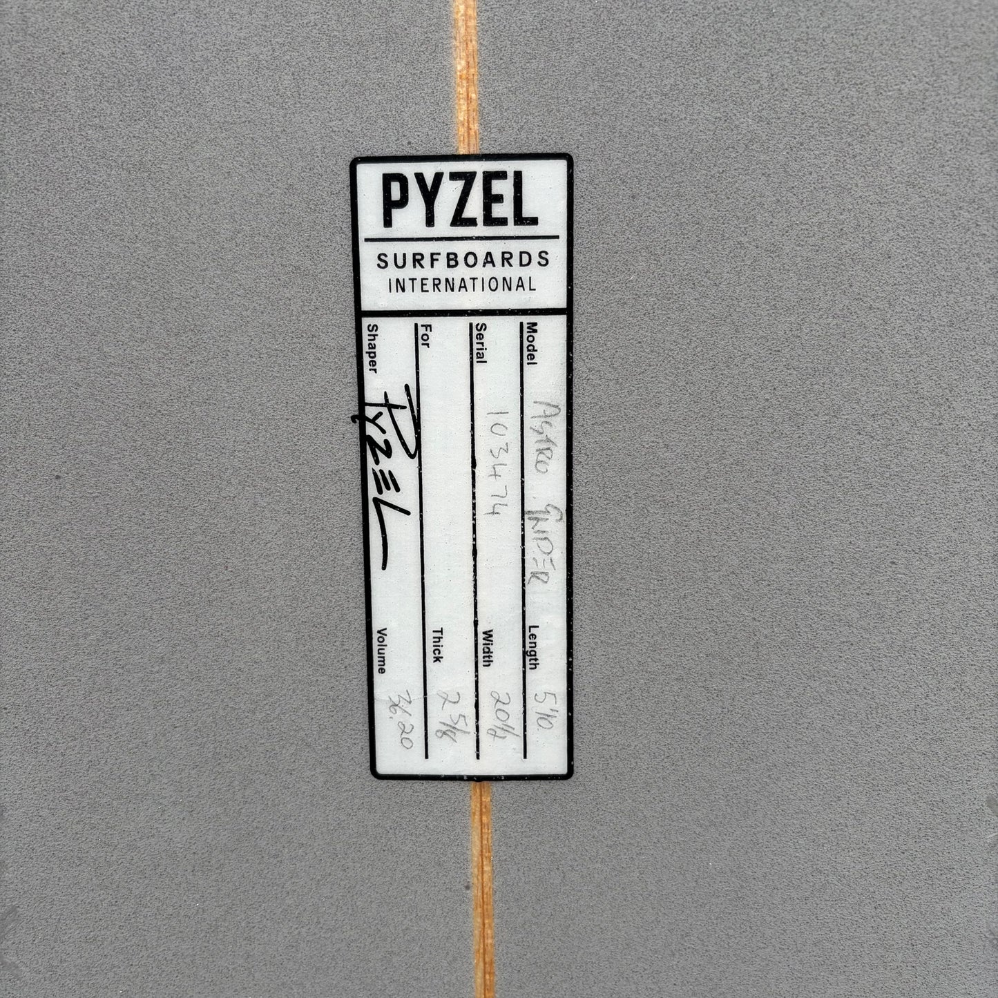 ASTRO GLIDER   5'10"   20 1/2   2 5/8  36.20L