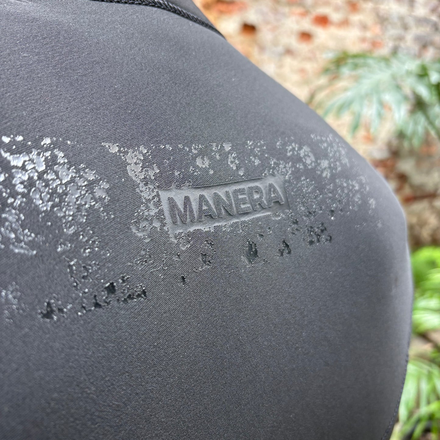 Manera    X10D