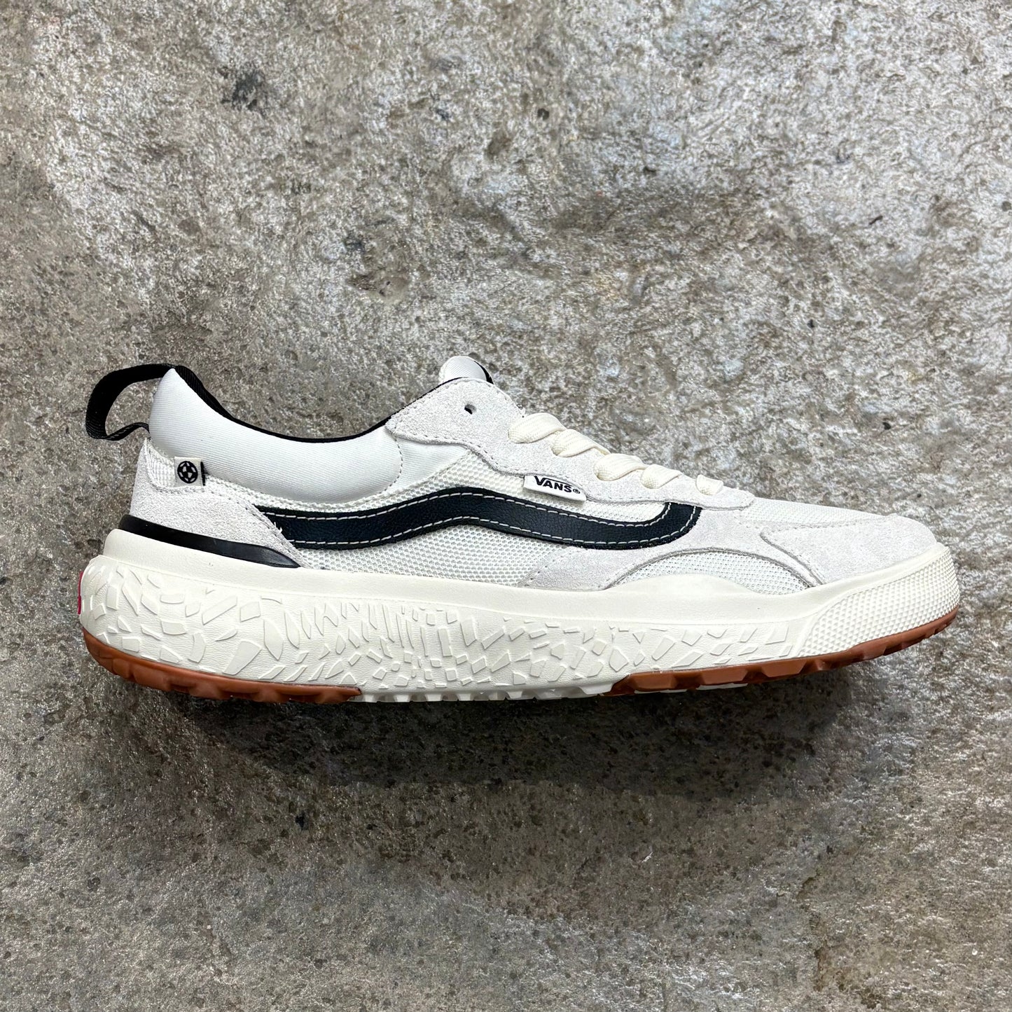 VANS   ULTRARANGE NEO VR3