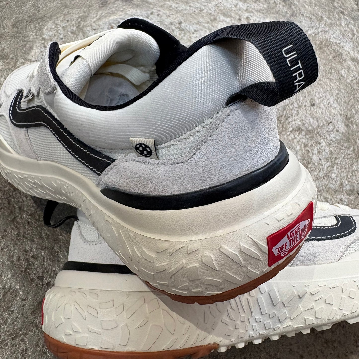 VANS   ULTRARANGE NEO VR3