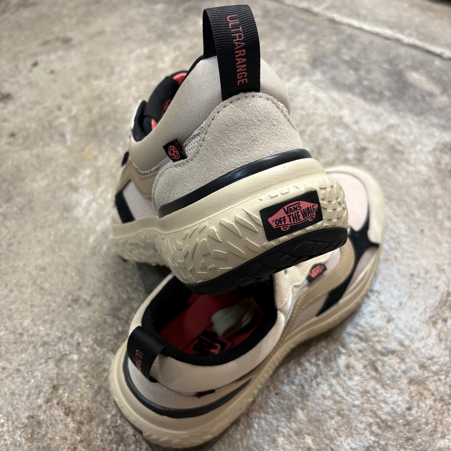 VANS   ULTRARANGE NEO VR3