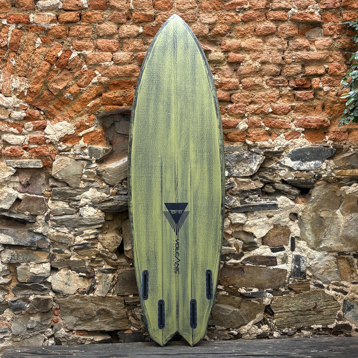 Firewire EL TOMO 5'6 x 19 1/4 x 2 7/16 – 28.8L + Fins