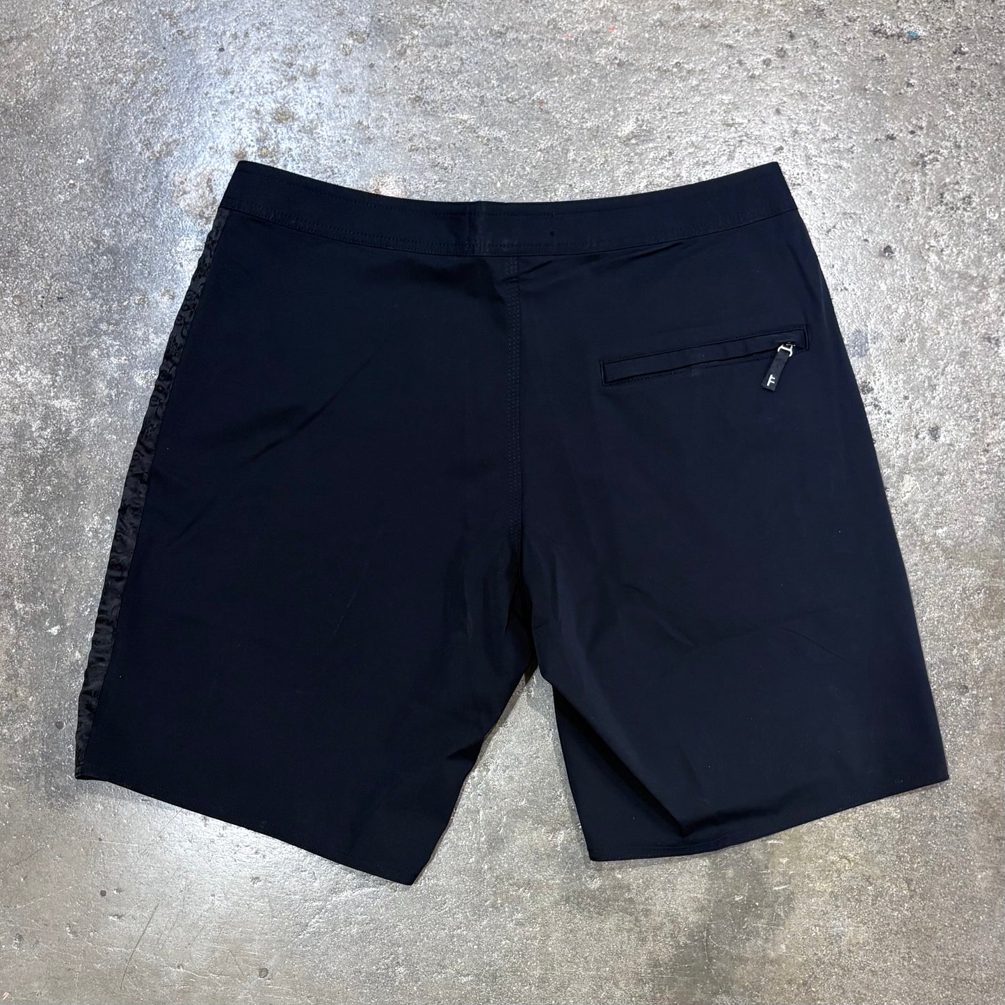 Anderson 18.5' Trunk