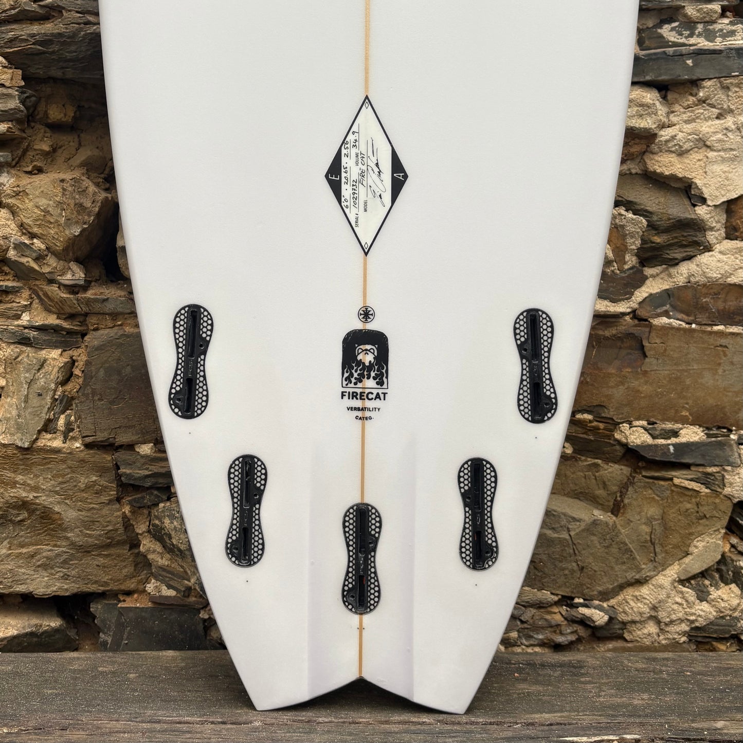 ARAKAWA   FIRECAT   6'0"   20.65   2.56   34.9L