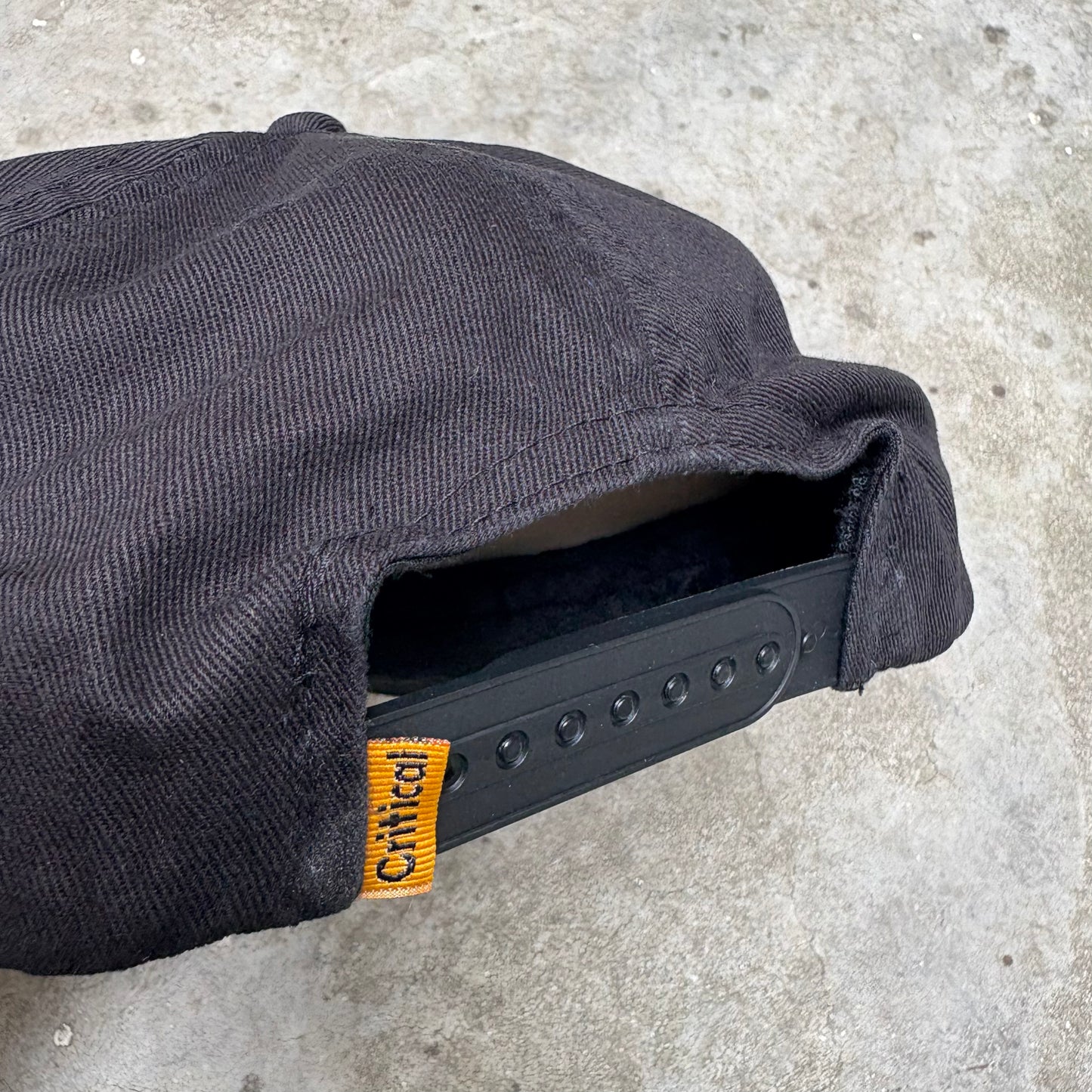 TCSS   Supply Cap - Black