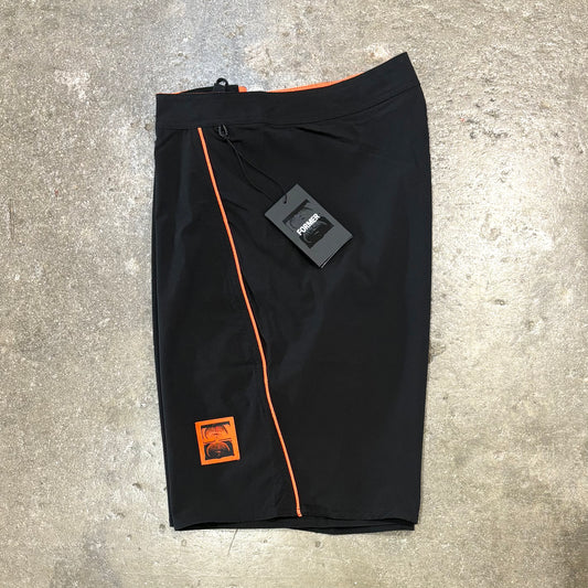 Former   Reynolds 20"  Trunk // Black