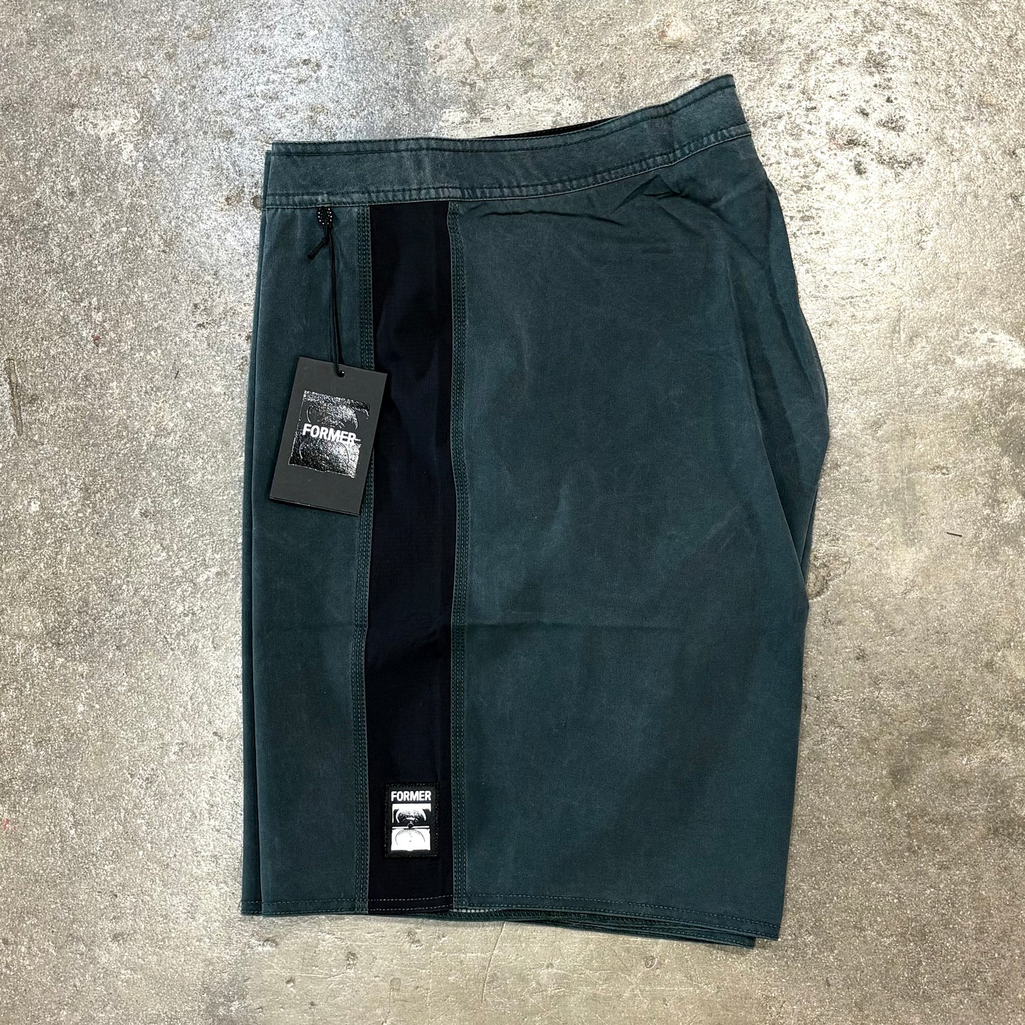 Former  System 19"  Trunk - Petrol