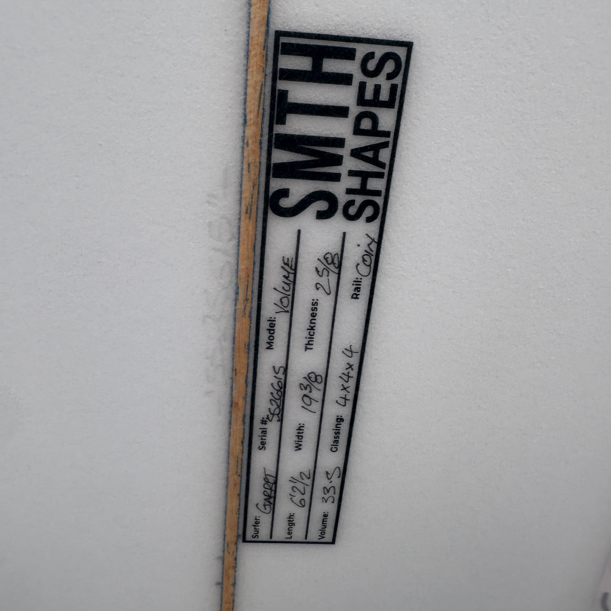 SMTH Shapes Volume 6'2 1/2 – 19 3/8 × 2 5/18– 33.5L