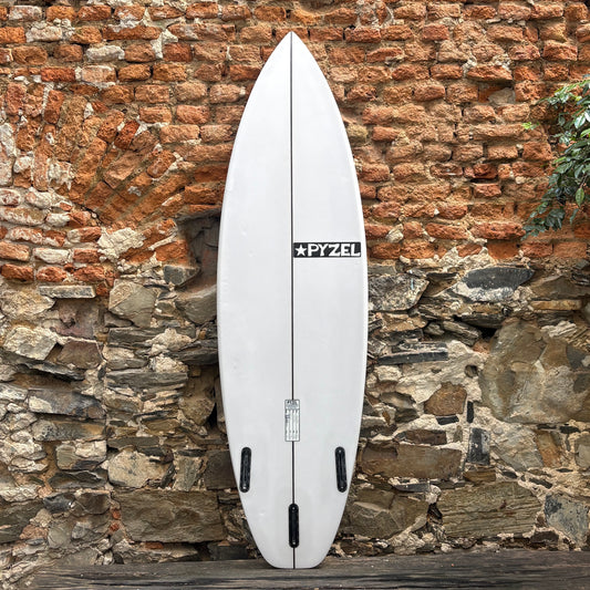 Pyzel Phantom 5'11" × 19 3/4" × 2 1/2" – 31L Second Hand Surfboard