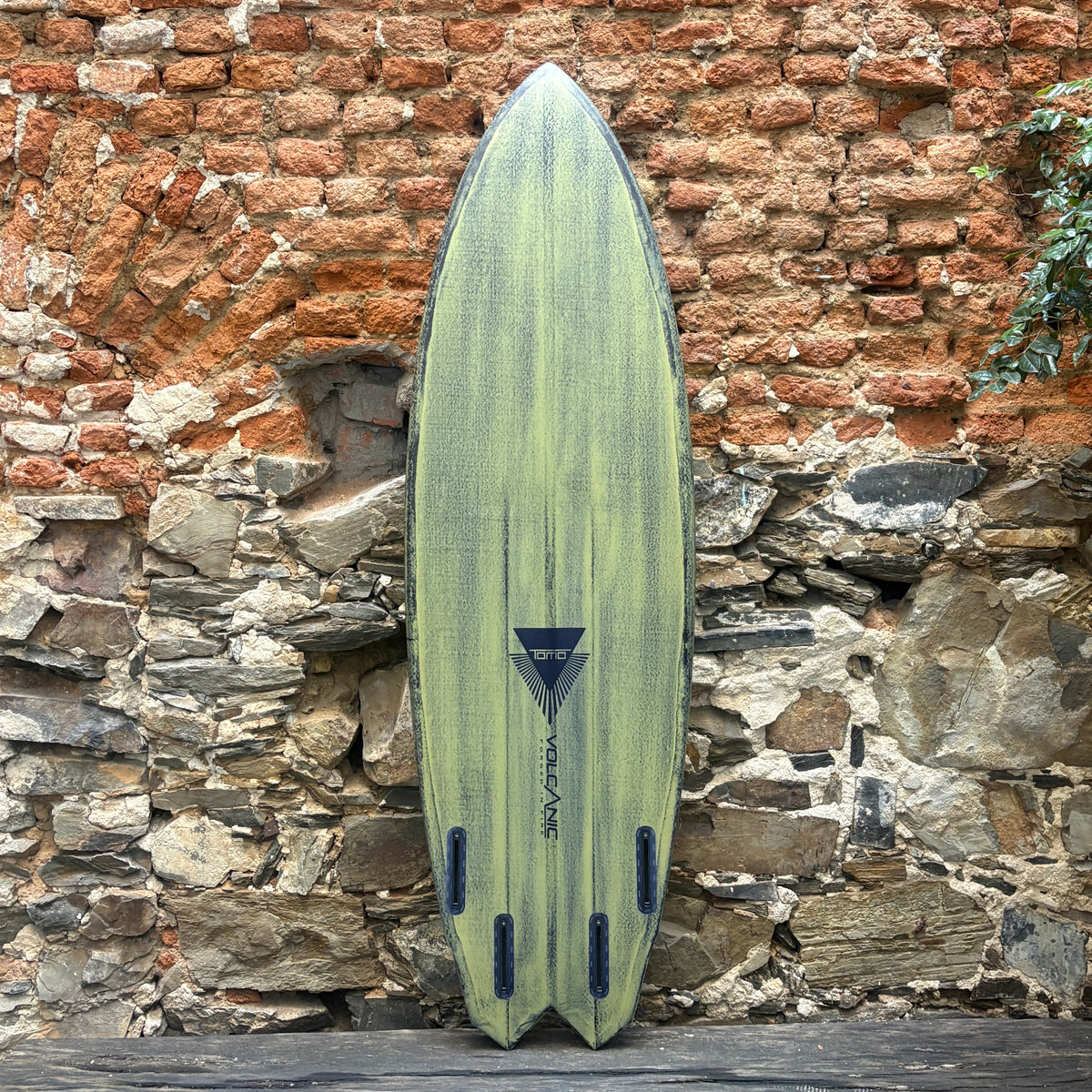 Tomo El Tomo 5'6" × 19 1/4" × 2 7/16" – 28.8L Second Hand Surfboard