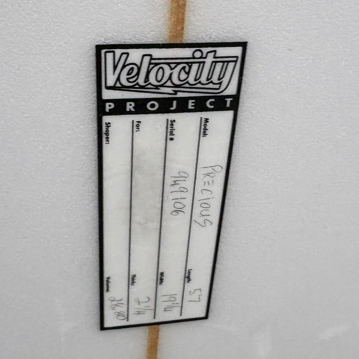 Pyzel Precious 5'7" × 19 1/4" × 2 1/4" – 28.8L Second Hand Surfboard