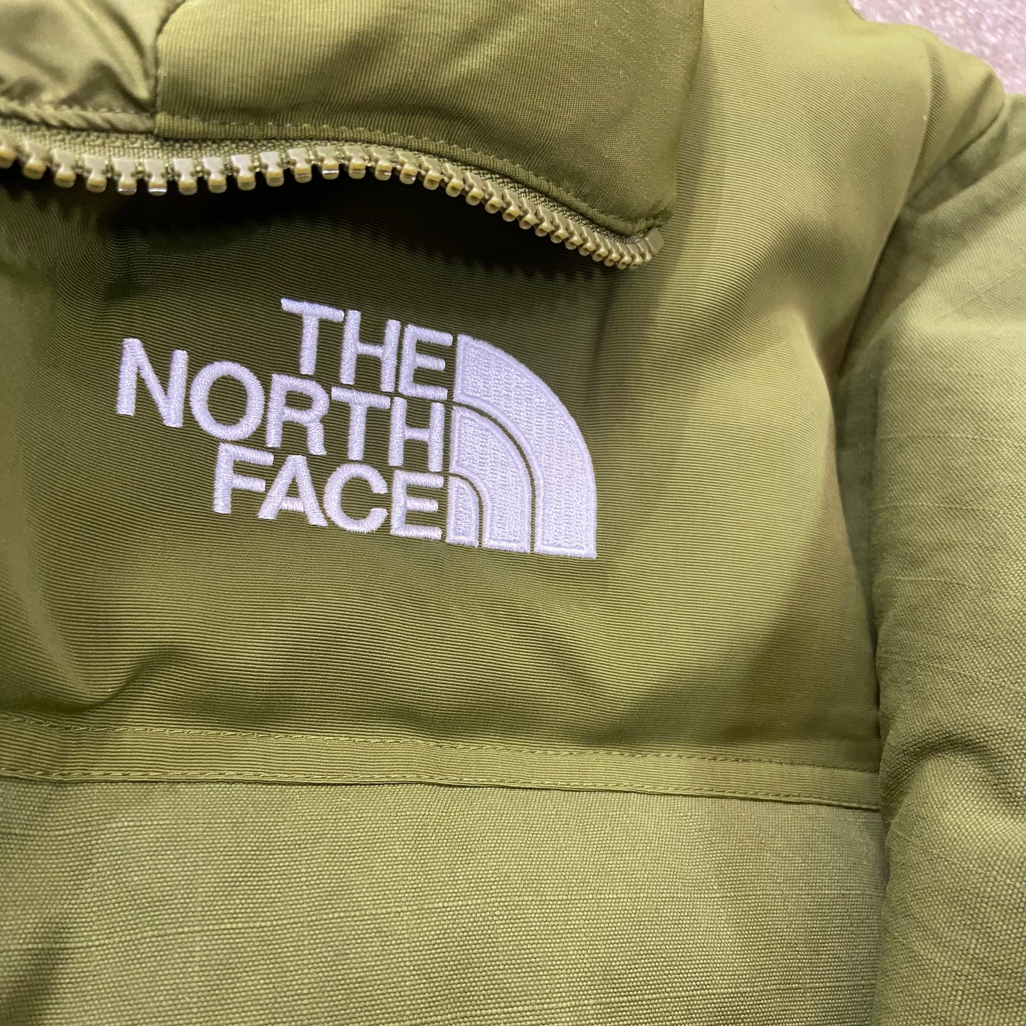 THE NORTH FACE MEN’S ’92 RIPSTOP NUPTSE JACKET