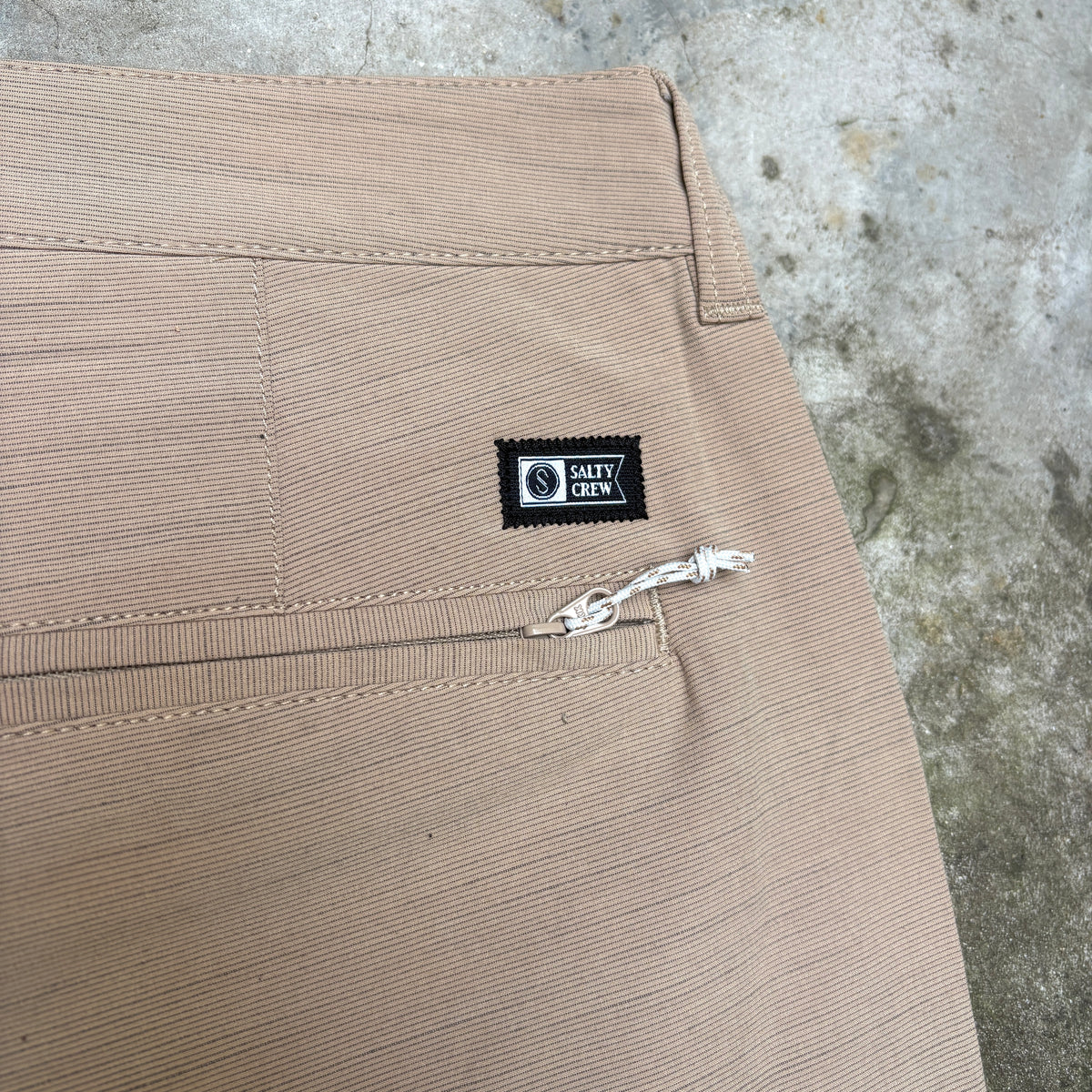 SALTY CREW Drifter  19" Slab Hybrid Walkshort - Khaki
