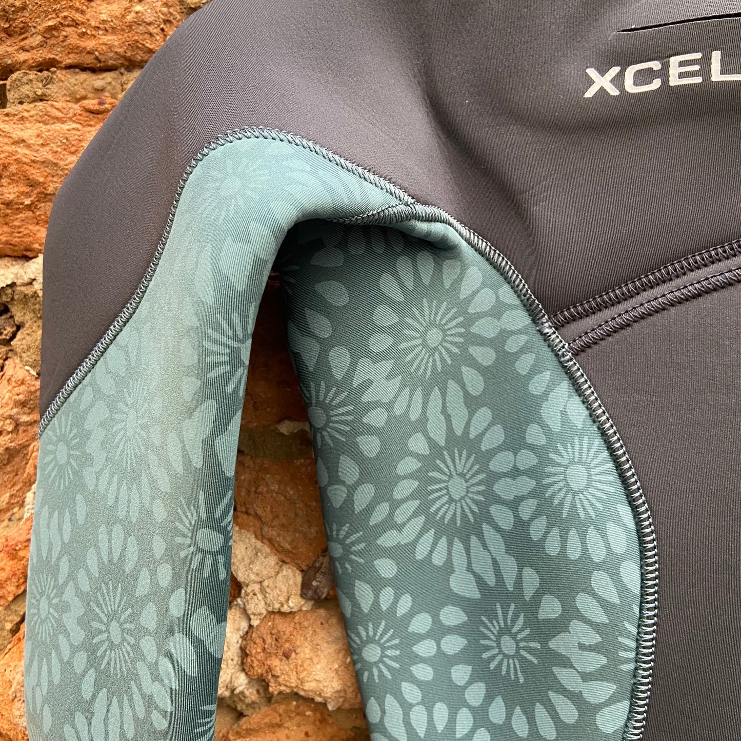 XCEL 4/3 WOMENS COMP WETSUIT