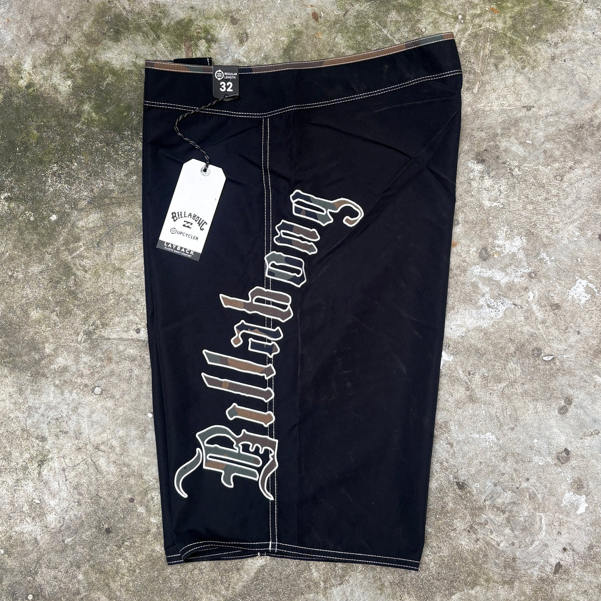 Billabong Men's Temples Pro Boardshort