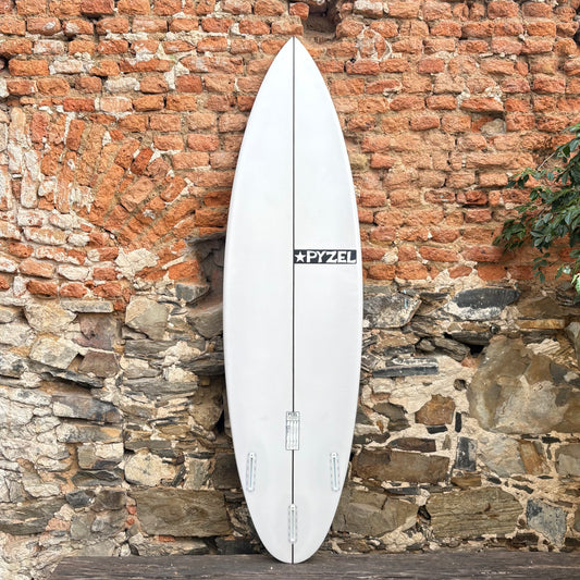 Pyzel -   Shadow   6'3   19 1/2   2 3/8   33.8L