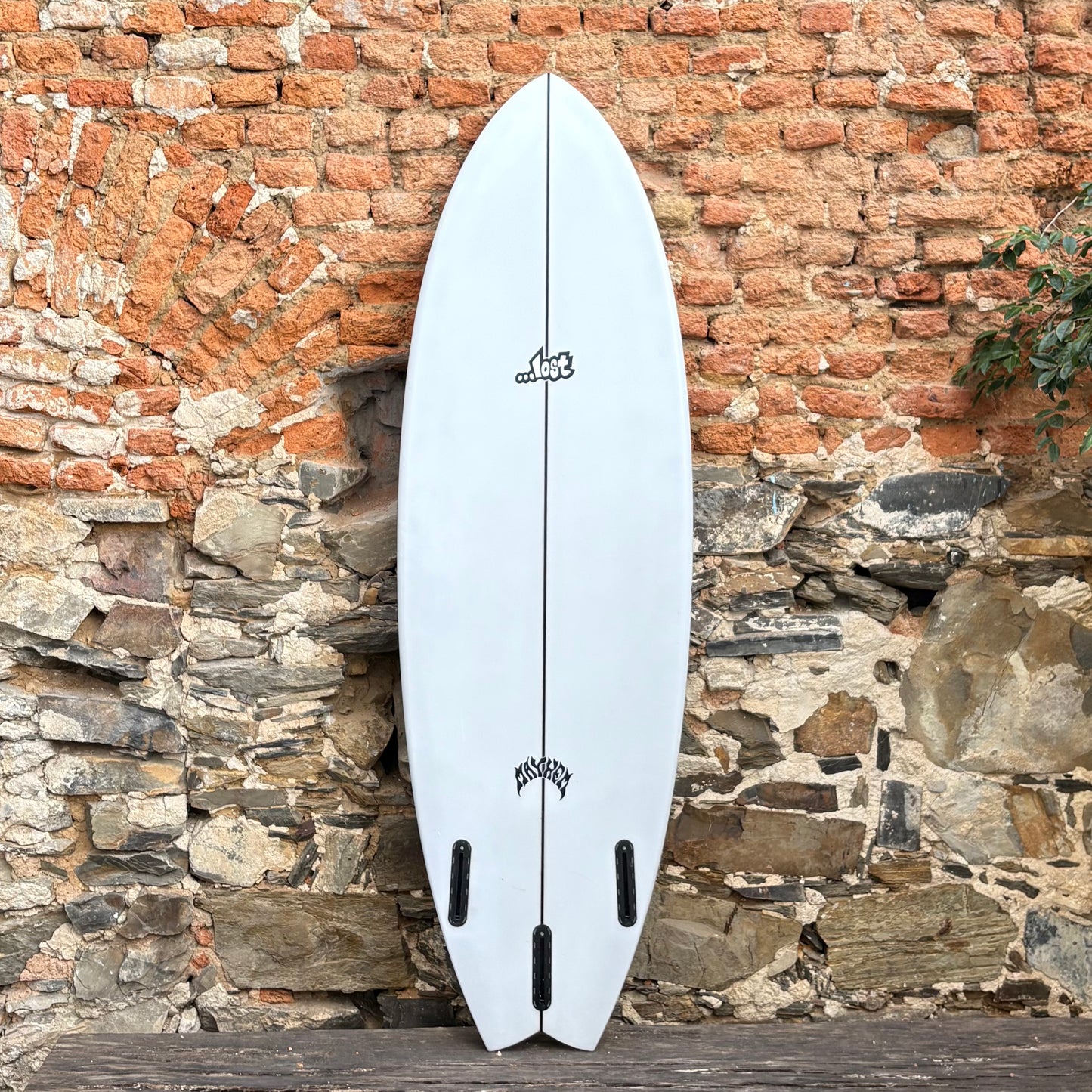 LOST BY MAYHEM   ROUND NOSE FISH  5'7   20   2.44