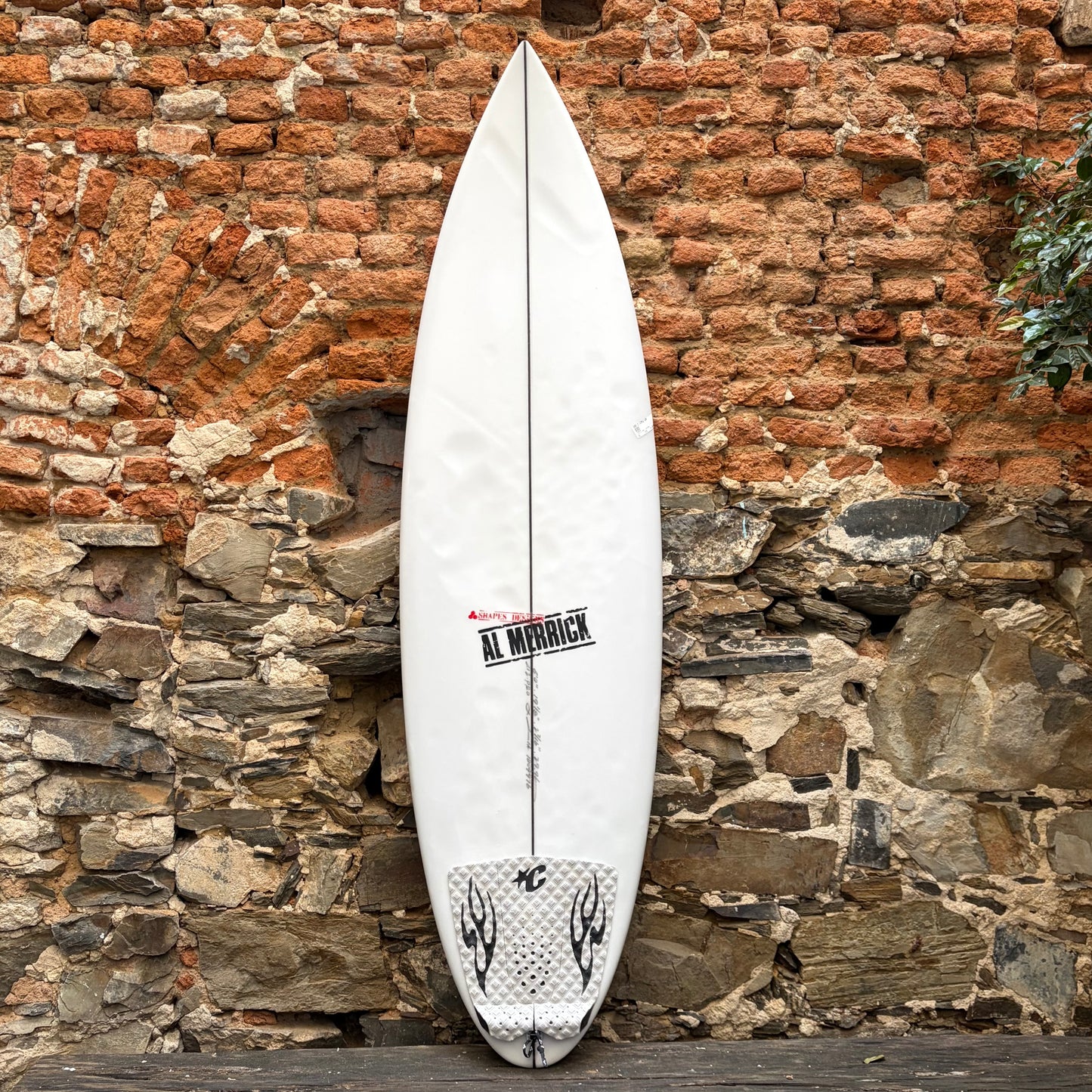 CHANNEL ISLANDS     CI 2.PRO -  ROUND TAIL  6'0"   19 1/8     2 7/16"    29.9L