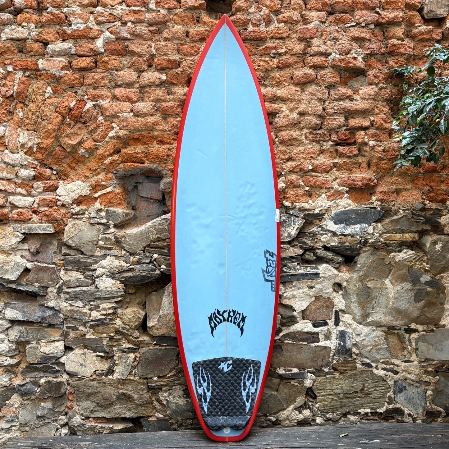 Lost by Mayhem Stub Driver 3.0 6'1 x 19 1/2 x 2 1/2 – 31.75L