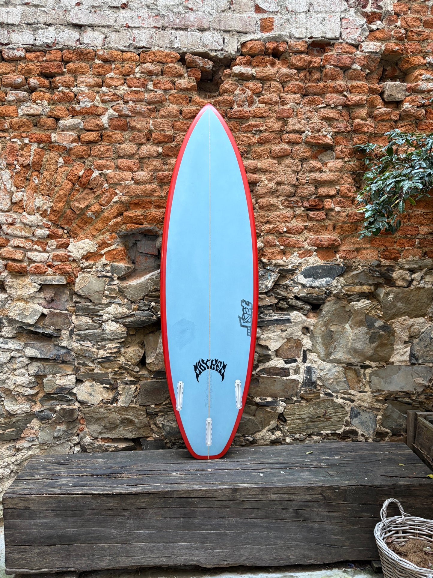 Lost by Mayhem Stub Driver 3.0 6'1 x 19 1/2 x 2 1/2 – 31.75L